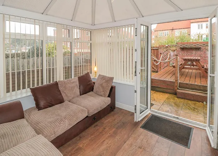 Haven House * 휫비